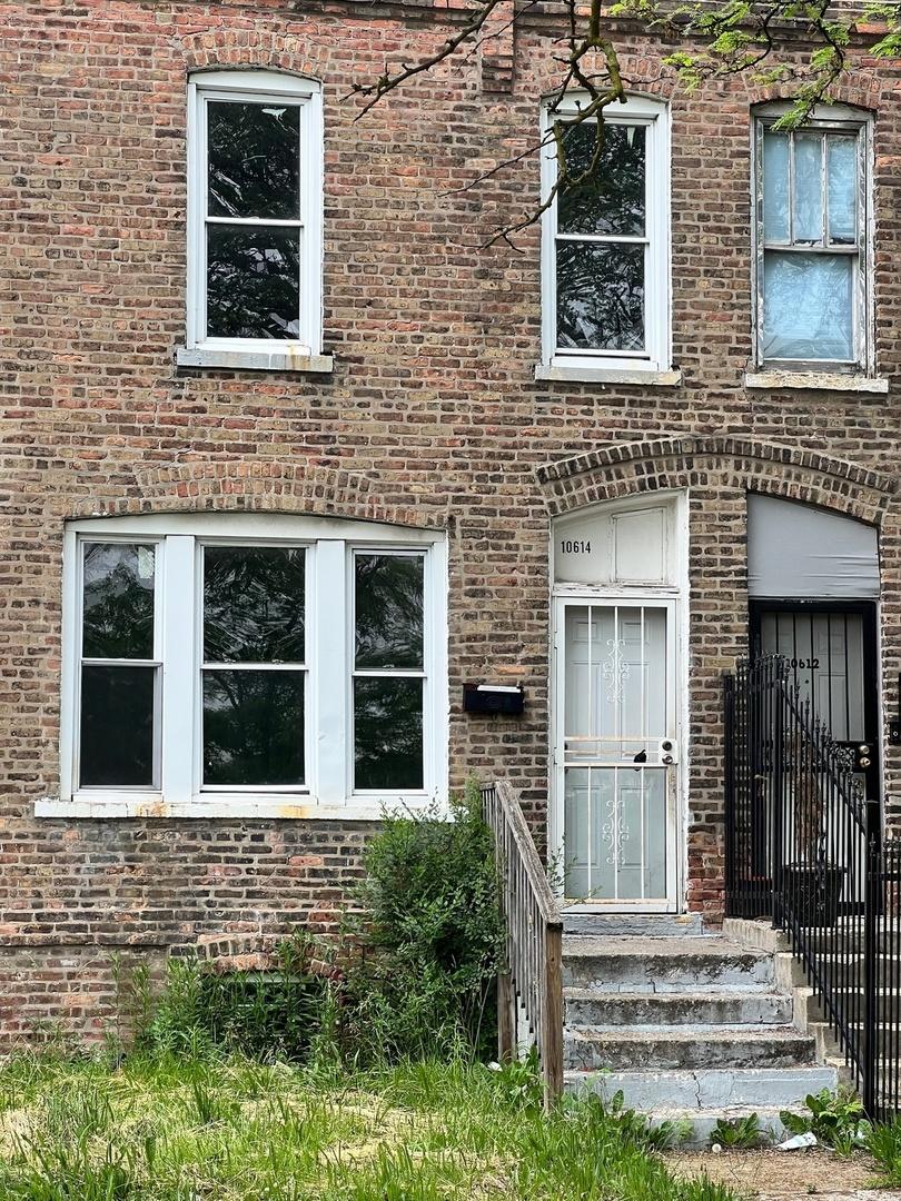 10614 S Langley Ave., Chicago, IL 60628