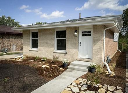 18037 Edwards Ave., Country Club Hills, IL 60478