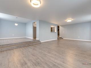 8801 W Golf Rd. #6J, Niles, IL 60714