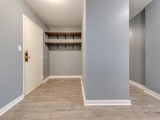 8801 W Golf Rd. #6J, Niles, IL 60714