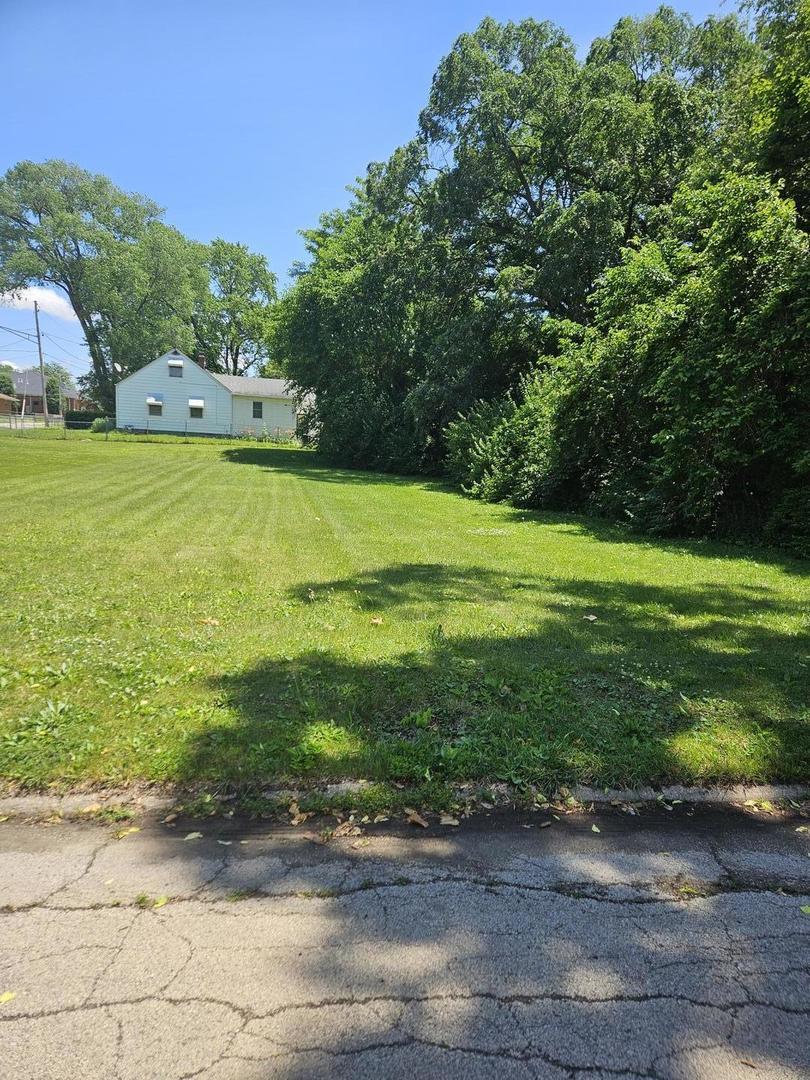 XX Rose Ave., Rockford, IL 61102