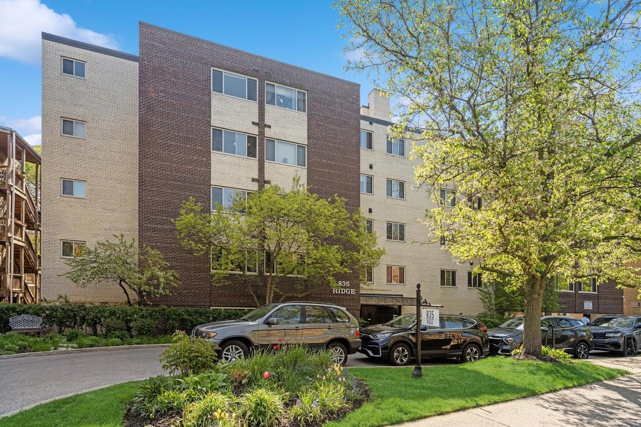 835 Ridge Ave. #508, Evanston, IL 60202