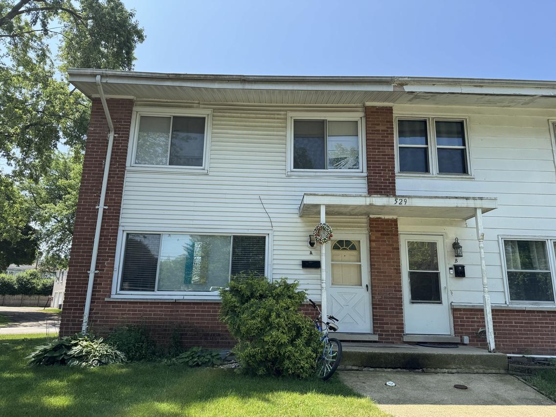 529 Sidney Ave. #A, Glendale Heights, IL 60139
