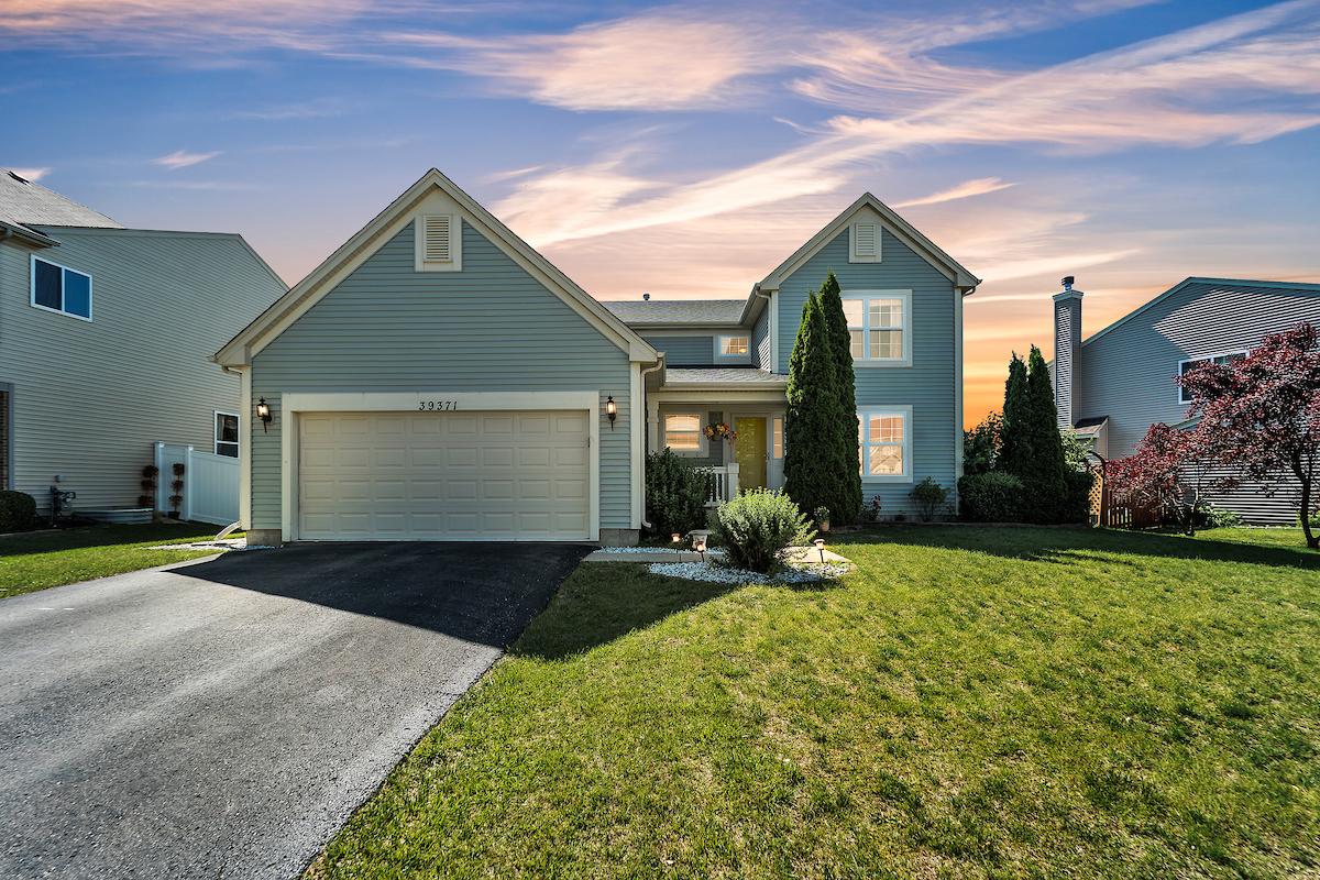 39371 Crofton Ln., Beach Park, IL 60083