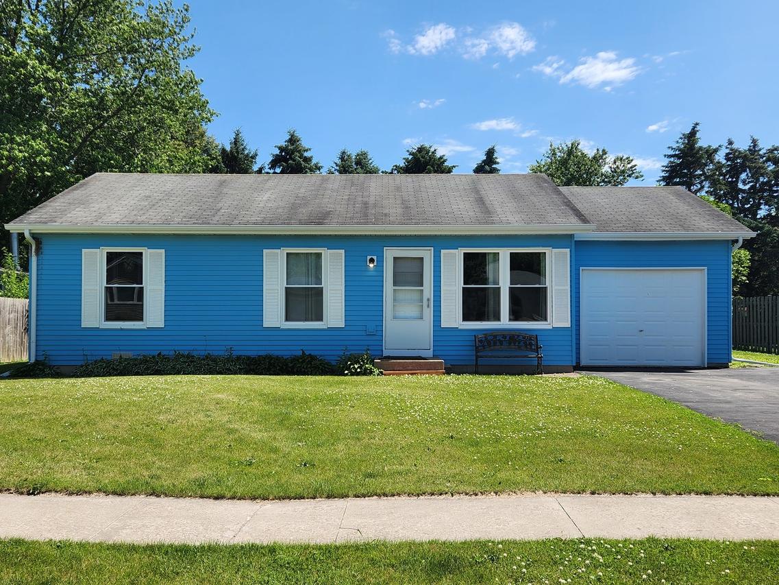 90 W George Ave., Cortland, IL 60112