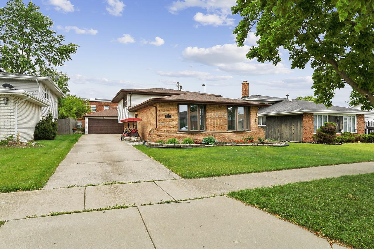 15924 Haven Ave., Orland Hills, IL 60487