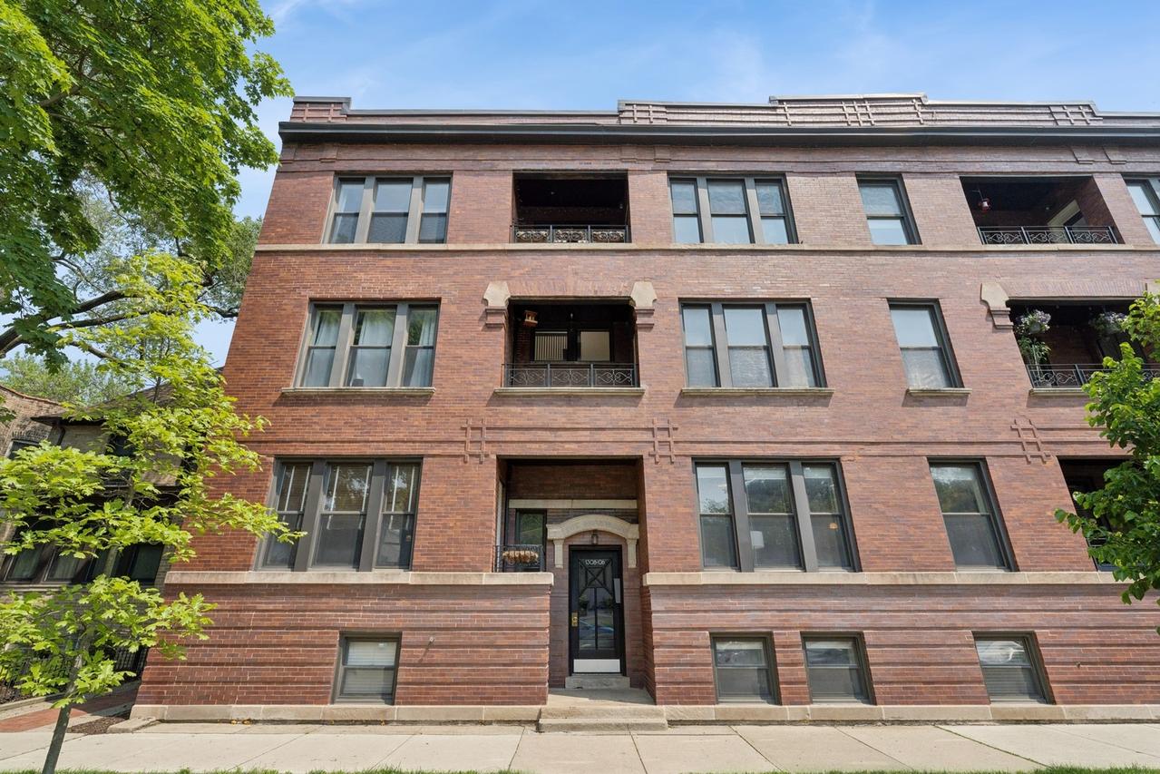 1306 W Granville Ave. #1, Chicago, IL 60660