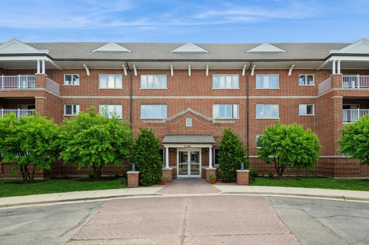 460 S Northwest Hwy. #309A, Park Ridge, IL 60068