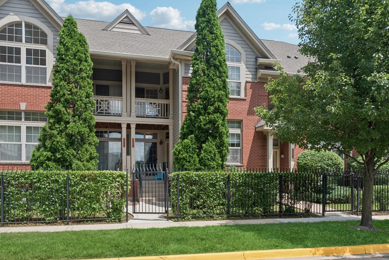 8471 Callie Ave., Morton Grove, IL 60053