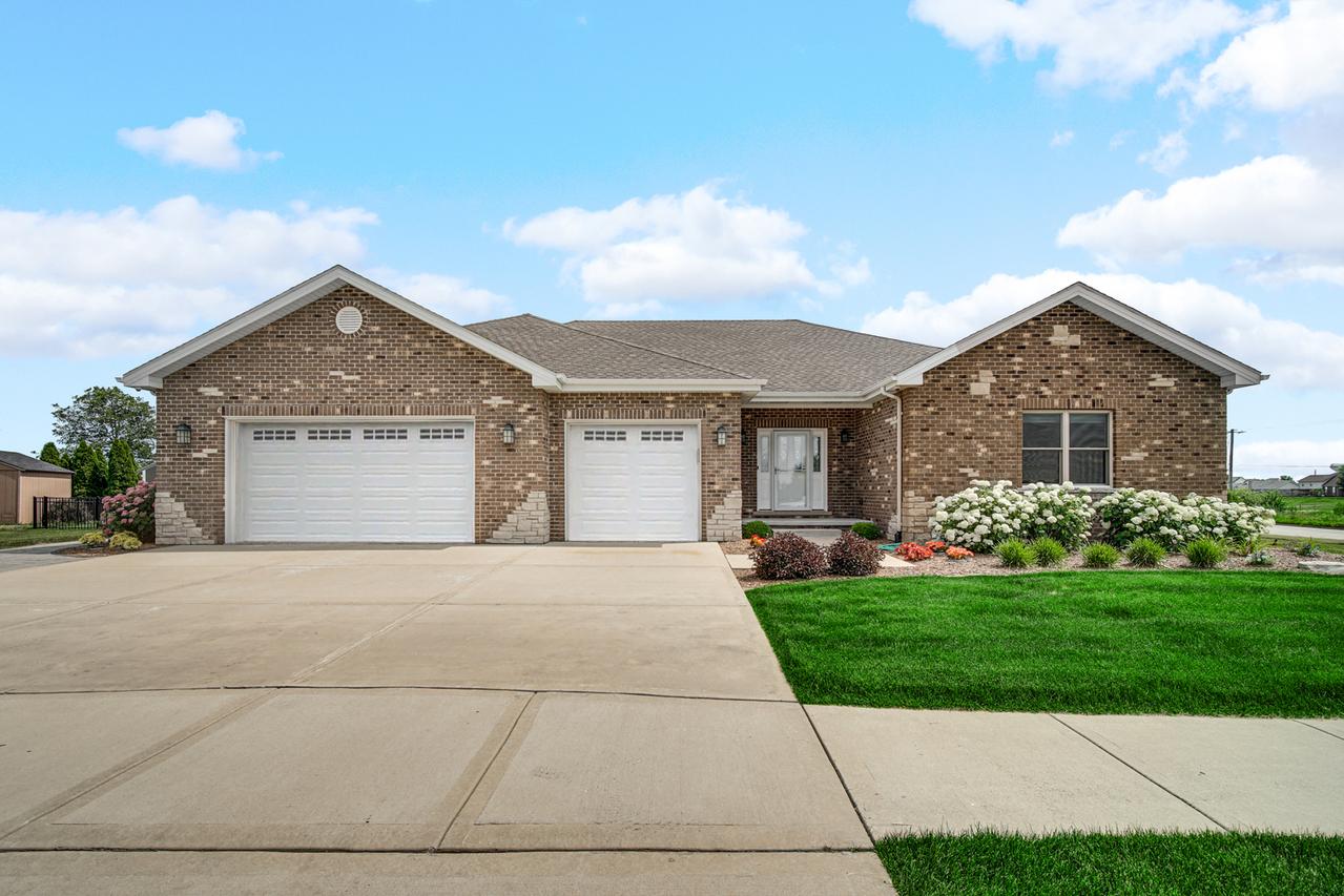 1096 Windfield Dr., Manteno, IL 60950