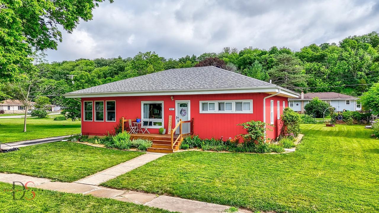 927 Clark St., Marseilles, IL 61341