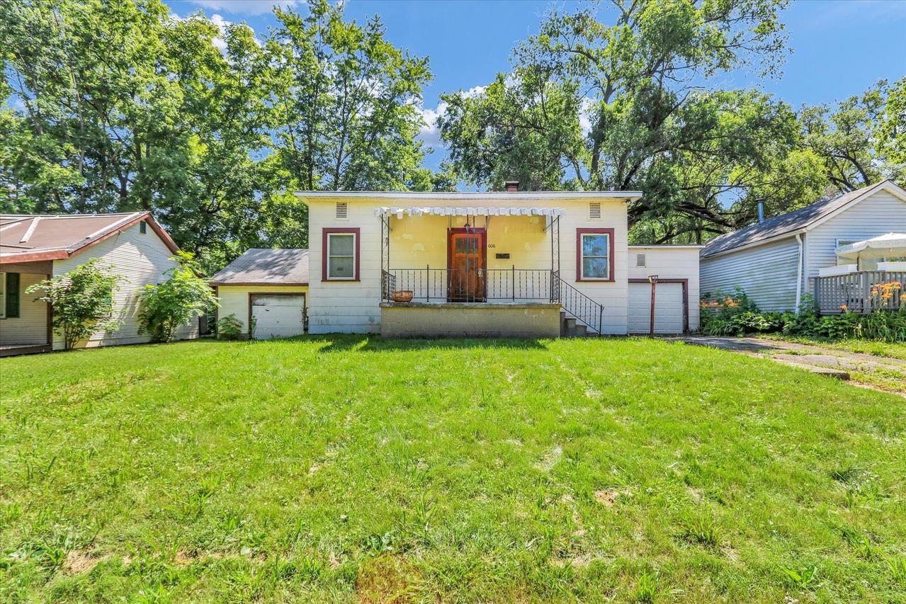 606 S Johnson Ave., Urbana, IL 61801
