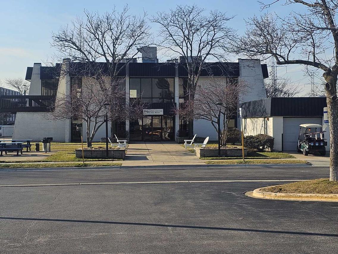 9078 W Heathwood Dr. #1M, Niles, IL 60714