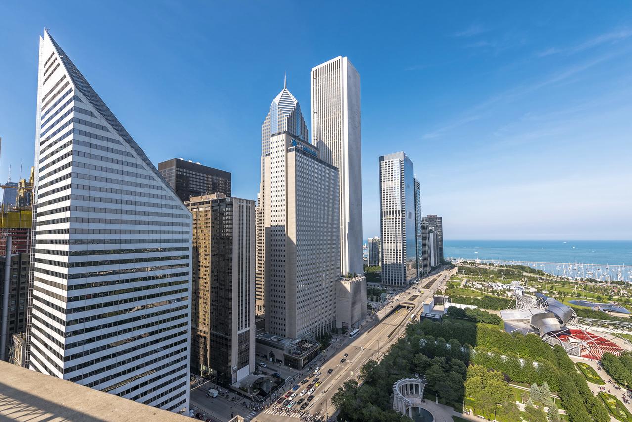 130 N Garland Ct. #1411, Chicago, IL 60602