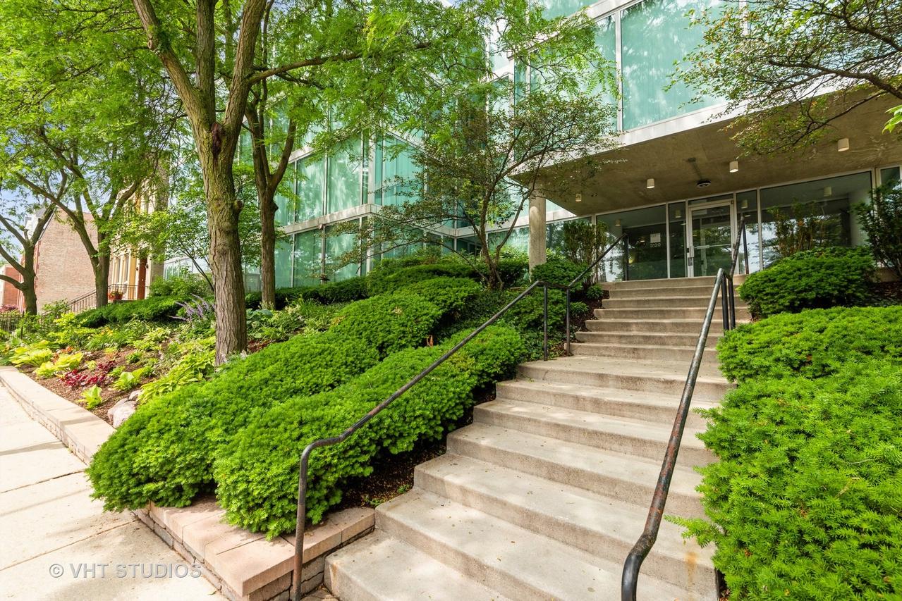 3120 S Indiana Ave. #206, Chicago, IL 60616