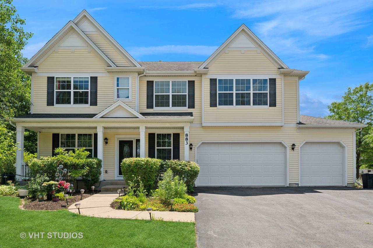 883 W Courtland St., Mundelein, IL 60060