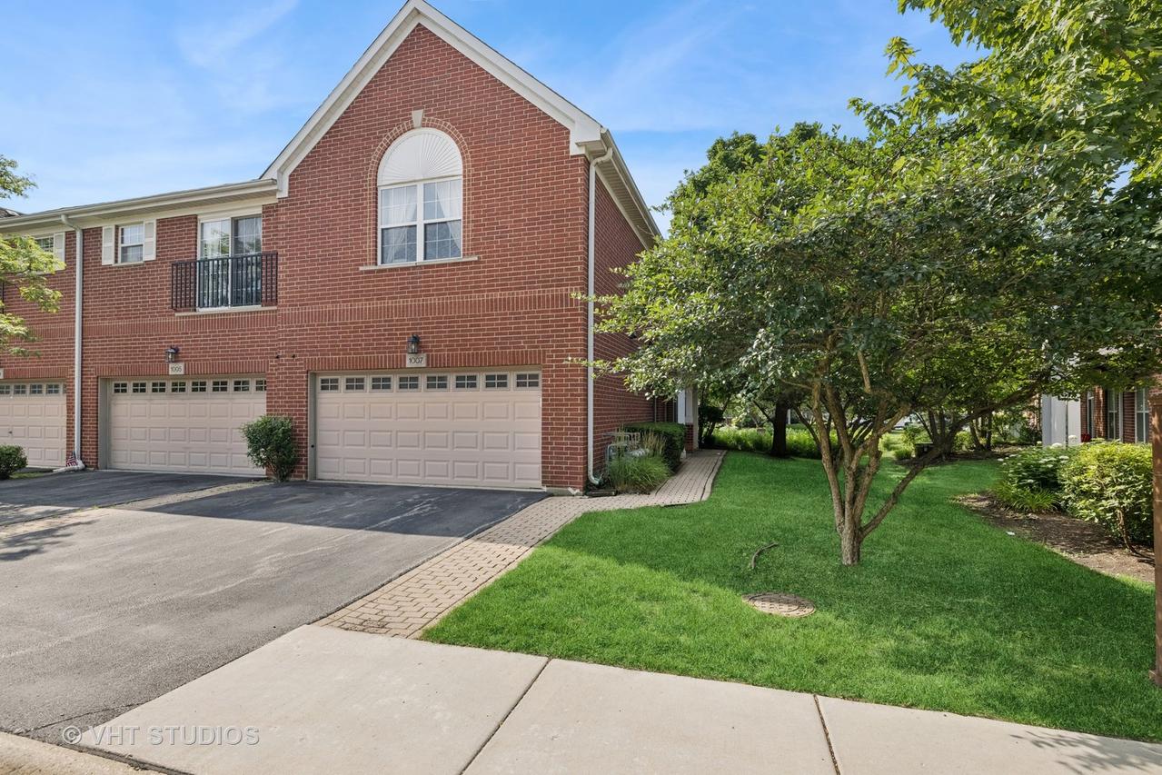 1007 Enfield Dr., Northbrook, IL 60062