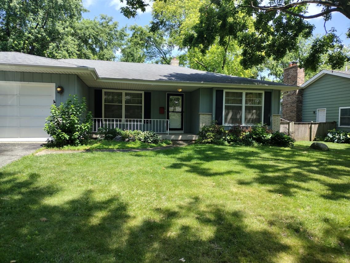 1544 Towhee Ln., Naperville, IL 60565