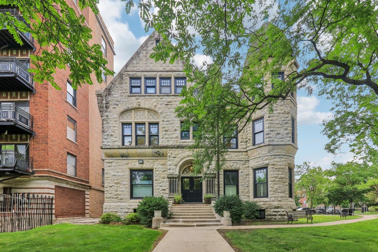 4545 S Drexel Blvd. #4C, Chicago, IL 60653