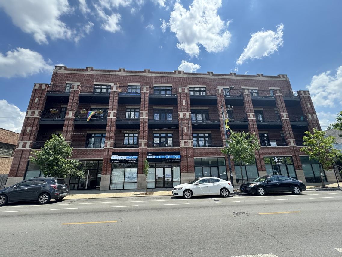 4141 N Kedzie Ave. #201, Chicago, IL 60618