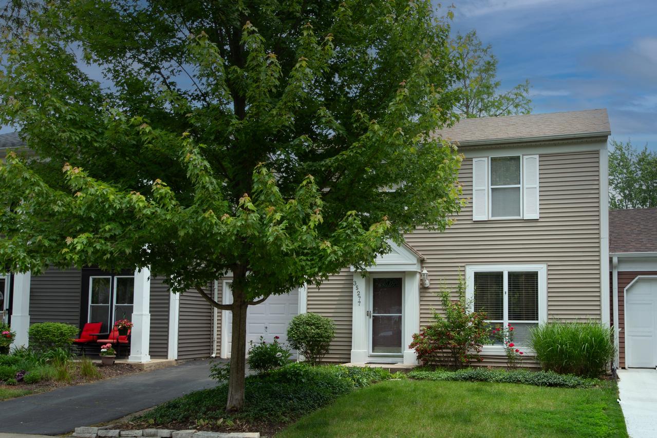 3S277 Birchwood Dr., Warrenville, IL 60555