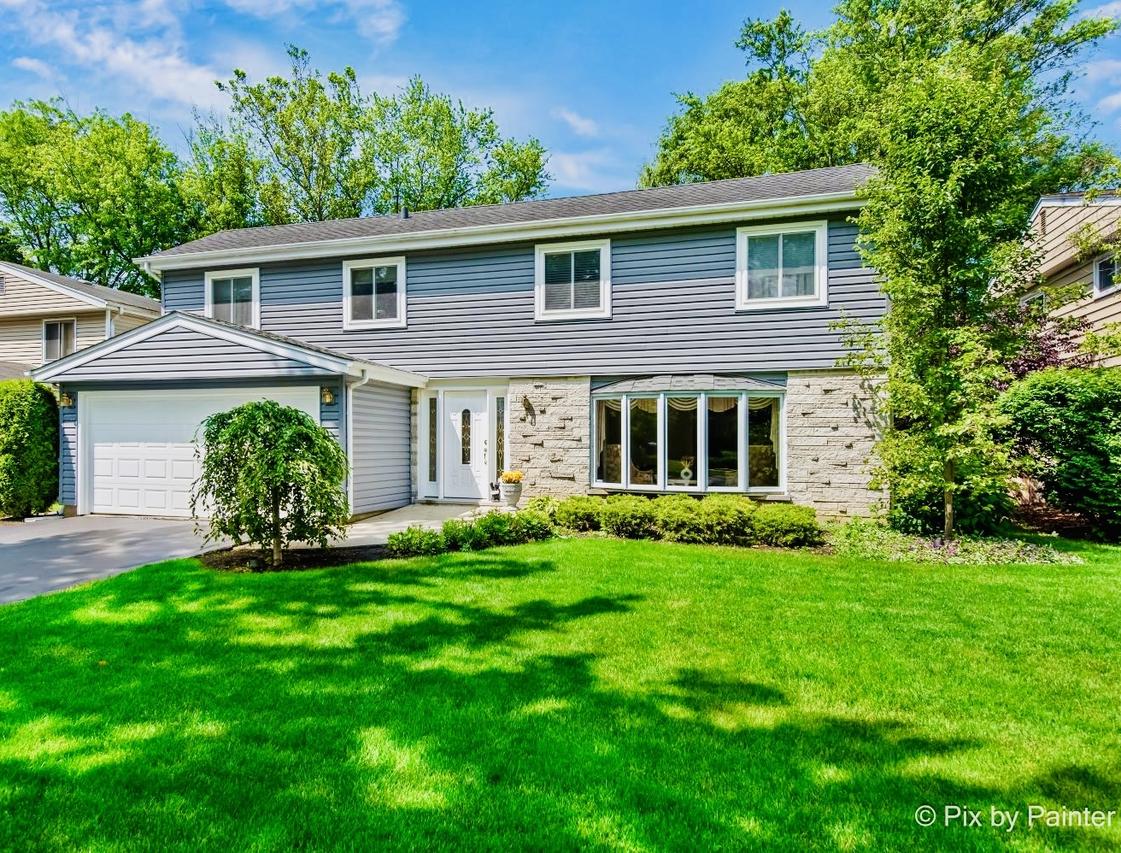 911 N Quince Ln., Mount Prospect, IL 60056