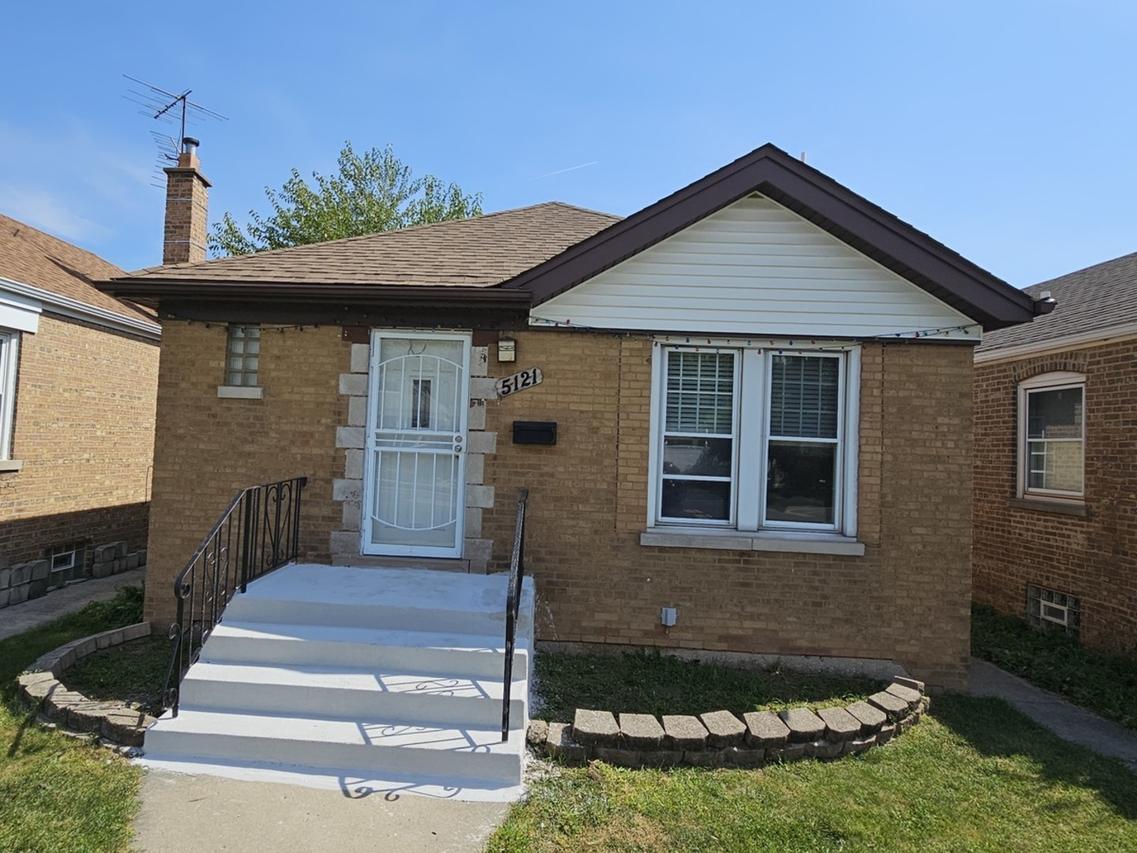 5121 S Central Ave., Chicago, IL 60638