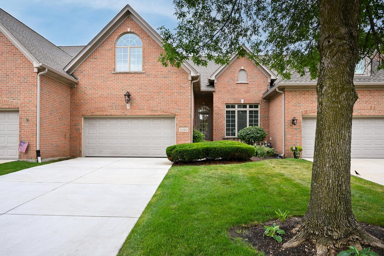 1090 Catherine Ave., Naperville, IL 60540