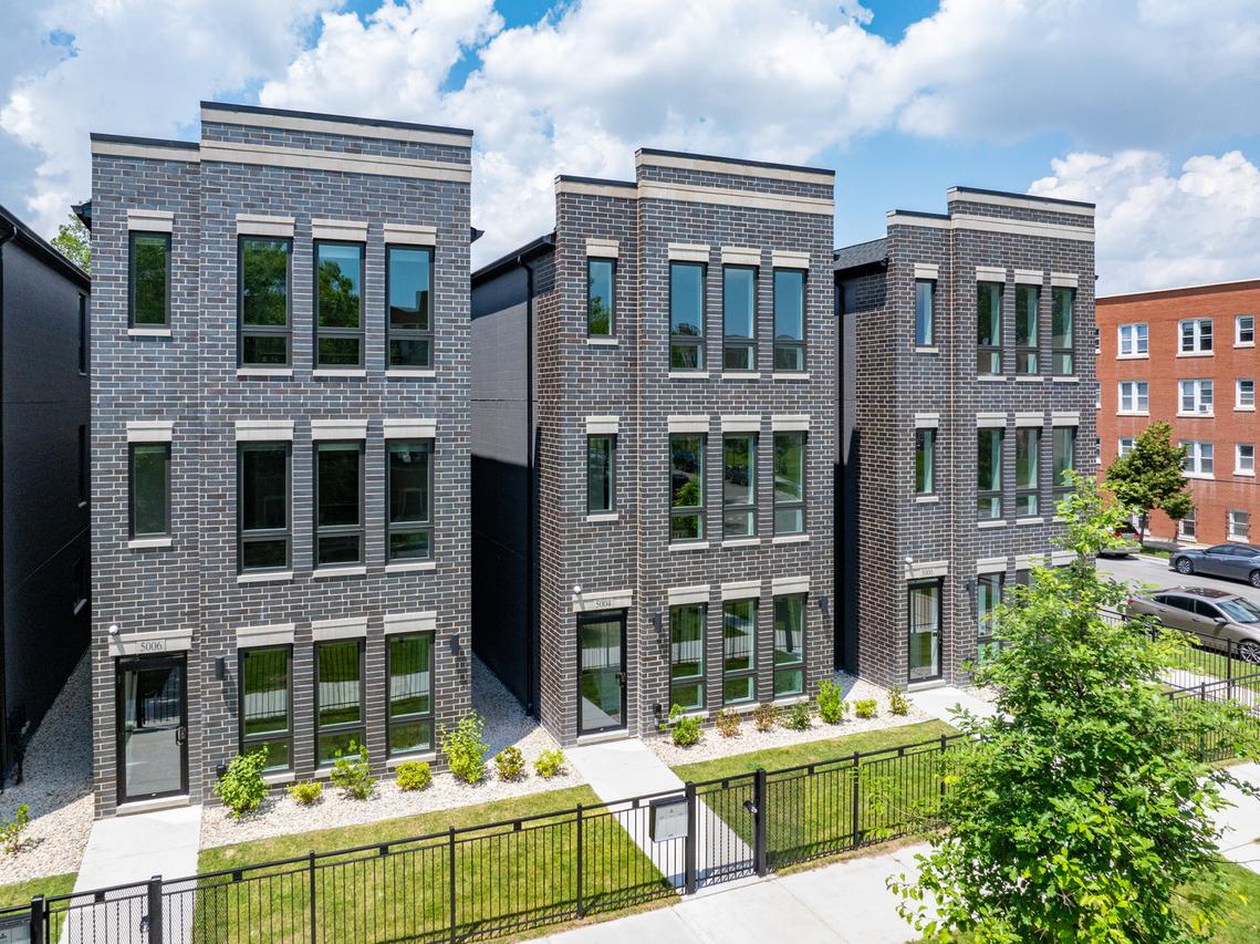 5008 S Prairie Ave., Chicago, IL 60615