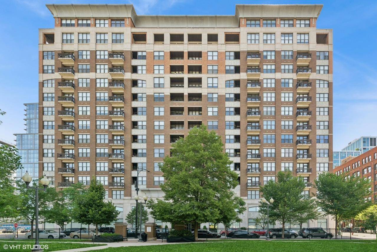 849 N Franklin St. #603, Chicago, IL 60610