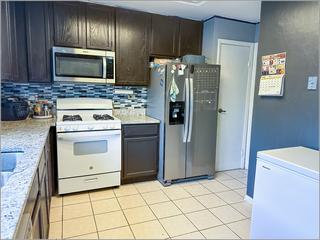 5540 Pebblebeach Dr., Hanover Park, IL 60133