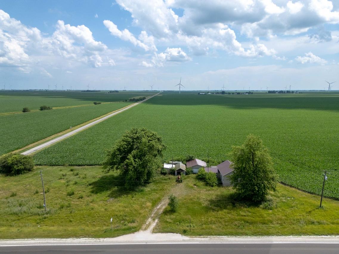 26439 E 3100 North Rd., Chenoa, IL 61726