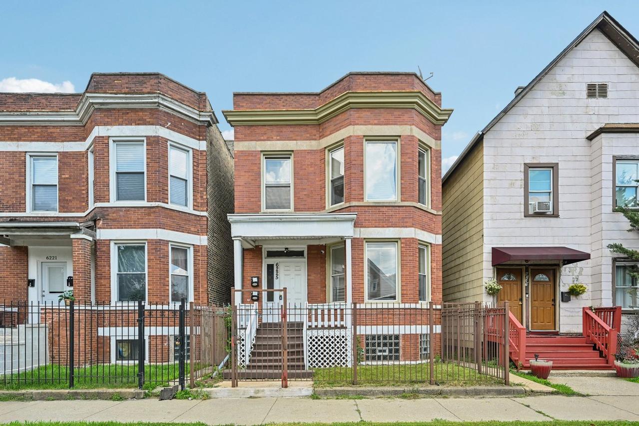 6225 S Wood St., Chicago, IL 60636