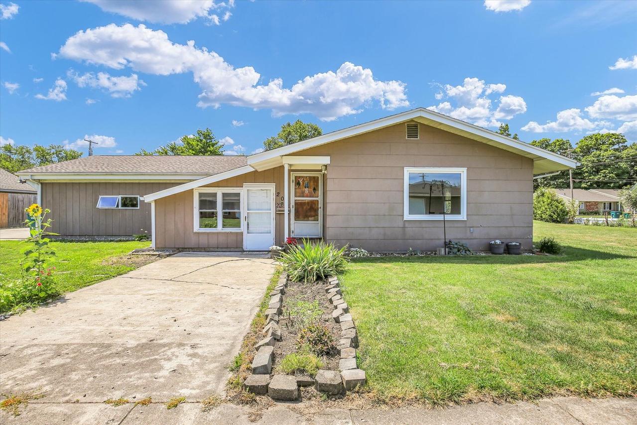 203 E Wilson, Tuscola, IL 61953
