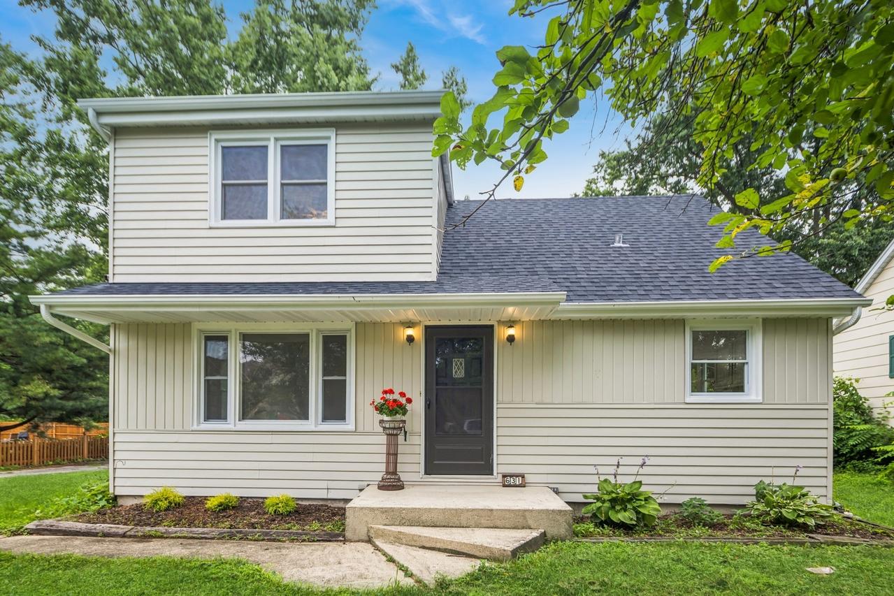 N631 Knollwood Dr., Wheaton, IL 60187