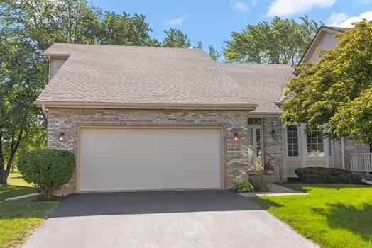 1208 Bellevue Dr., Dekalb, IL 60115