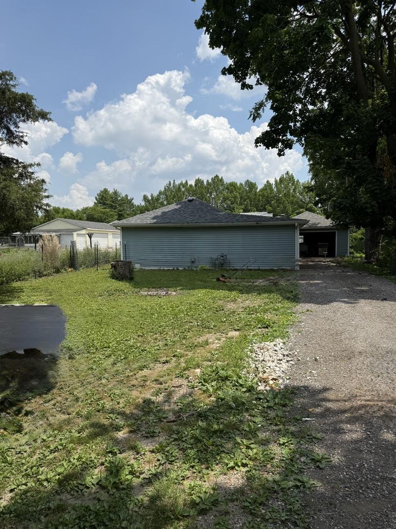 2404 1/2 W John St., Champaign, IL 61820