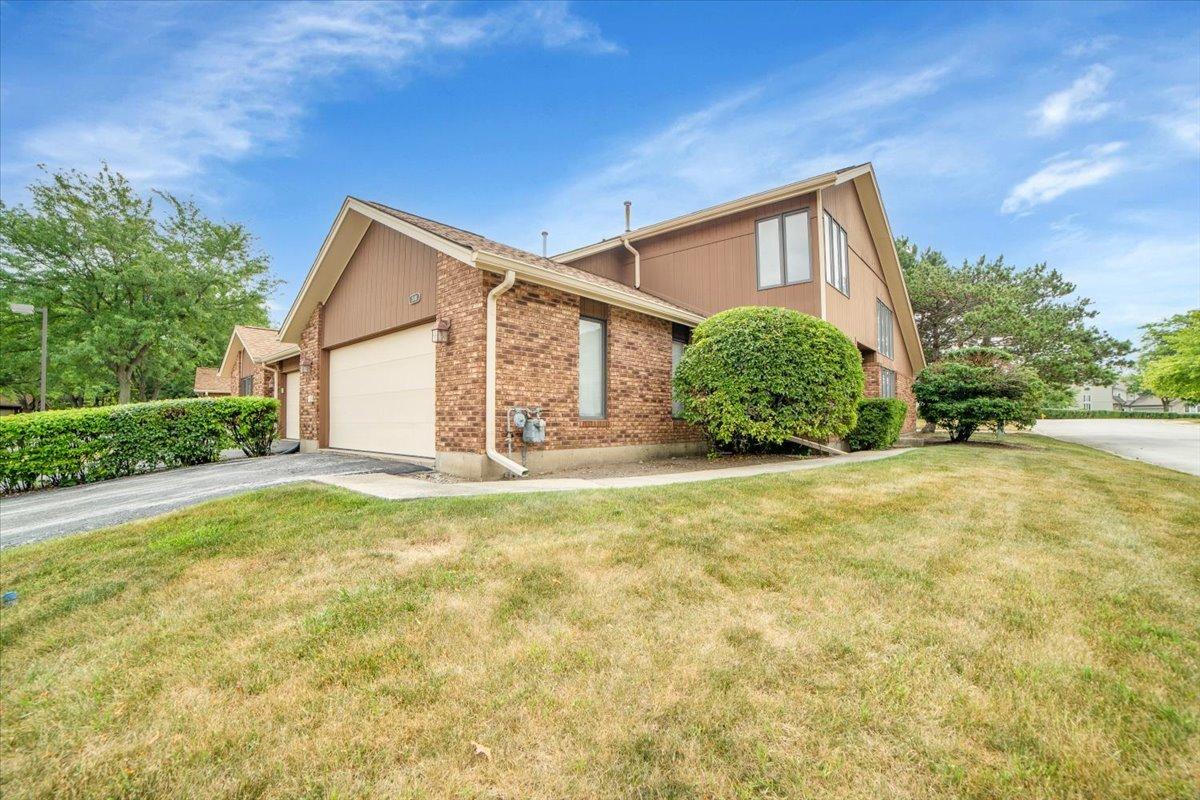3118 Elaine Ct., Flossmoor, IL 60422