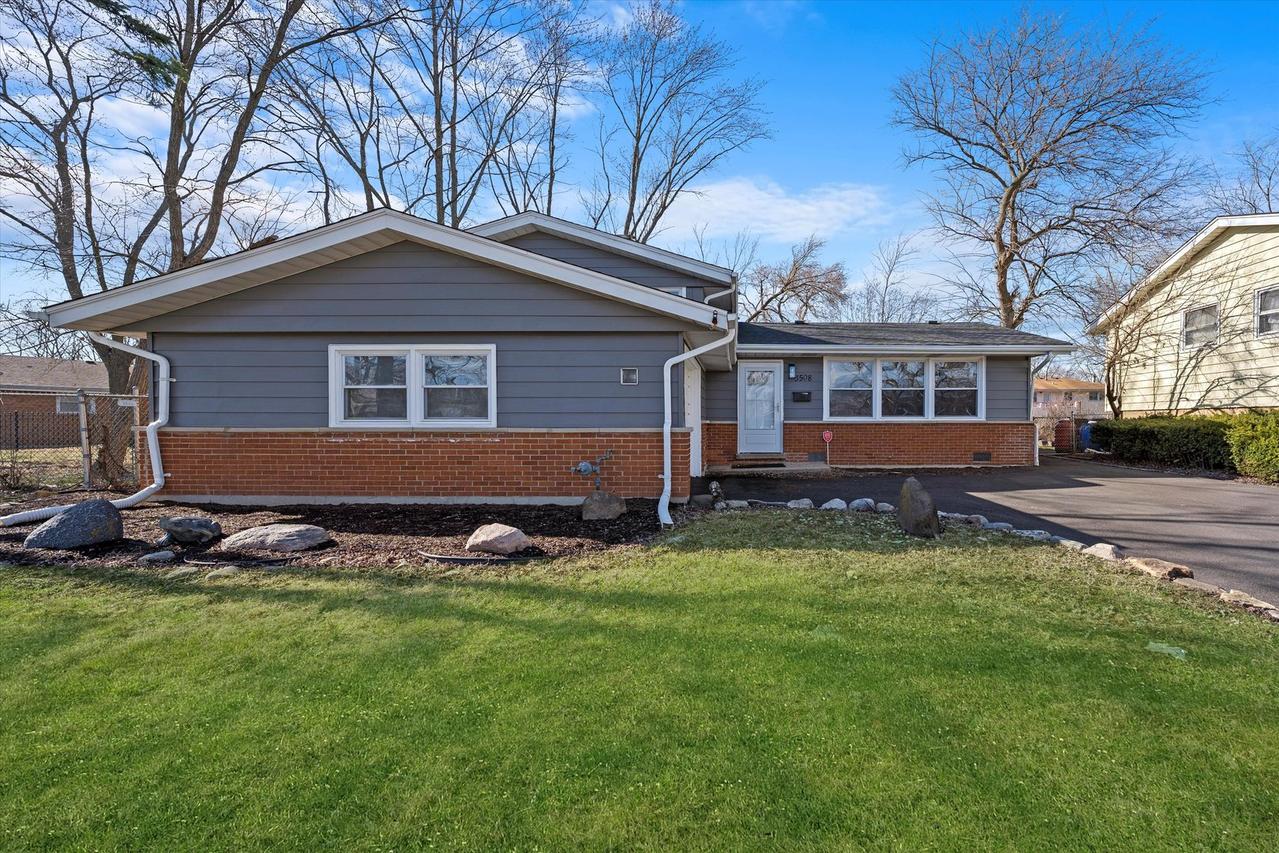 3508 Maple Ln., Hazel Crest, IL 60429