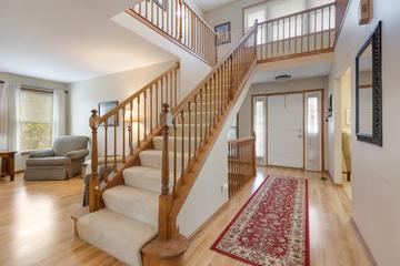 91 Southfield Dr., Vernon Hills, IL 60061