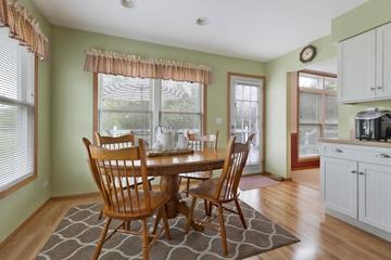 91 Southfield Dr., Vernon Hills, IL 60061
