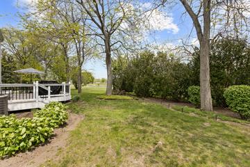 91 Southfield Dr., Vernon Hills, IL 60061