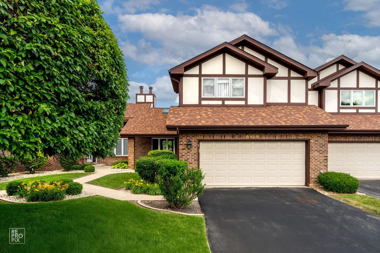 8909 Silverdale Dr. #5C, Orland Park, IL 60462
