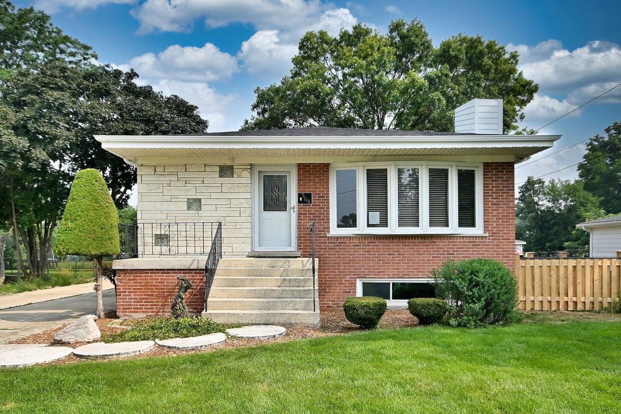 564 W Harrison Rd., Lombard, IL 60148