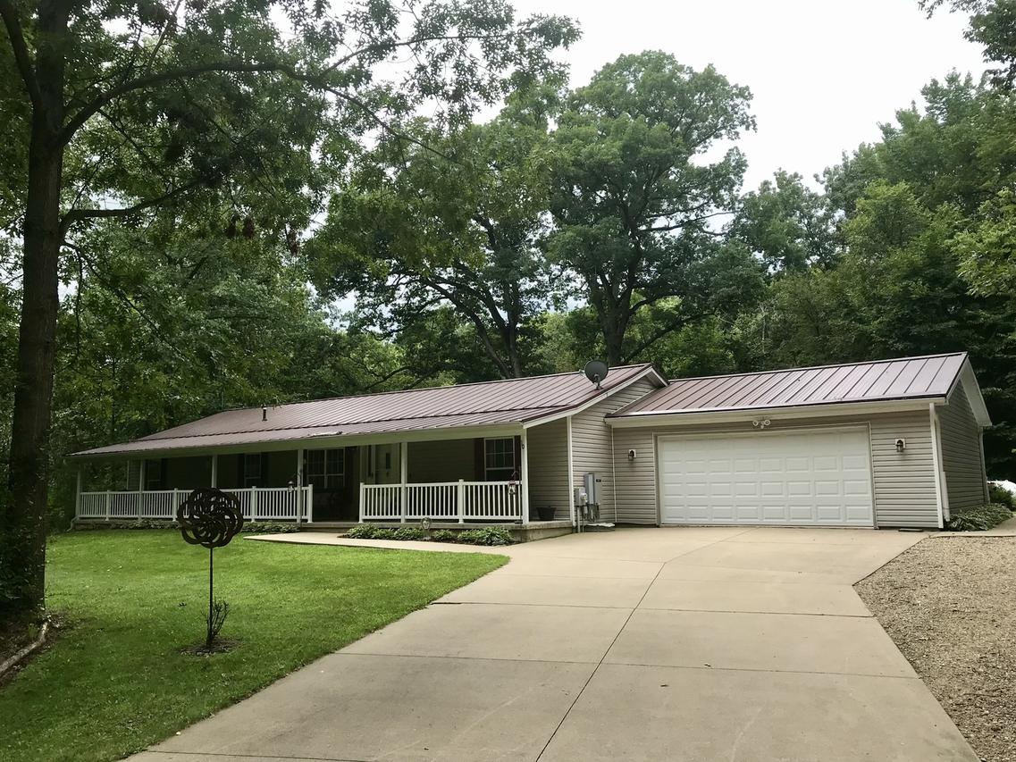10 Senachwine Cir., Putnam, IL 61560