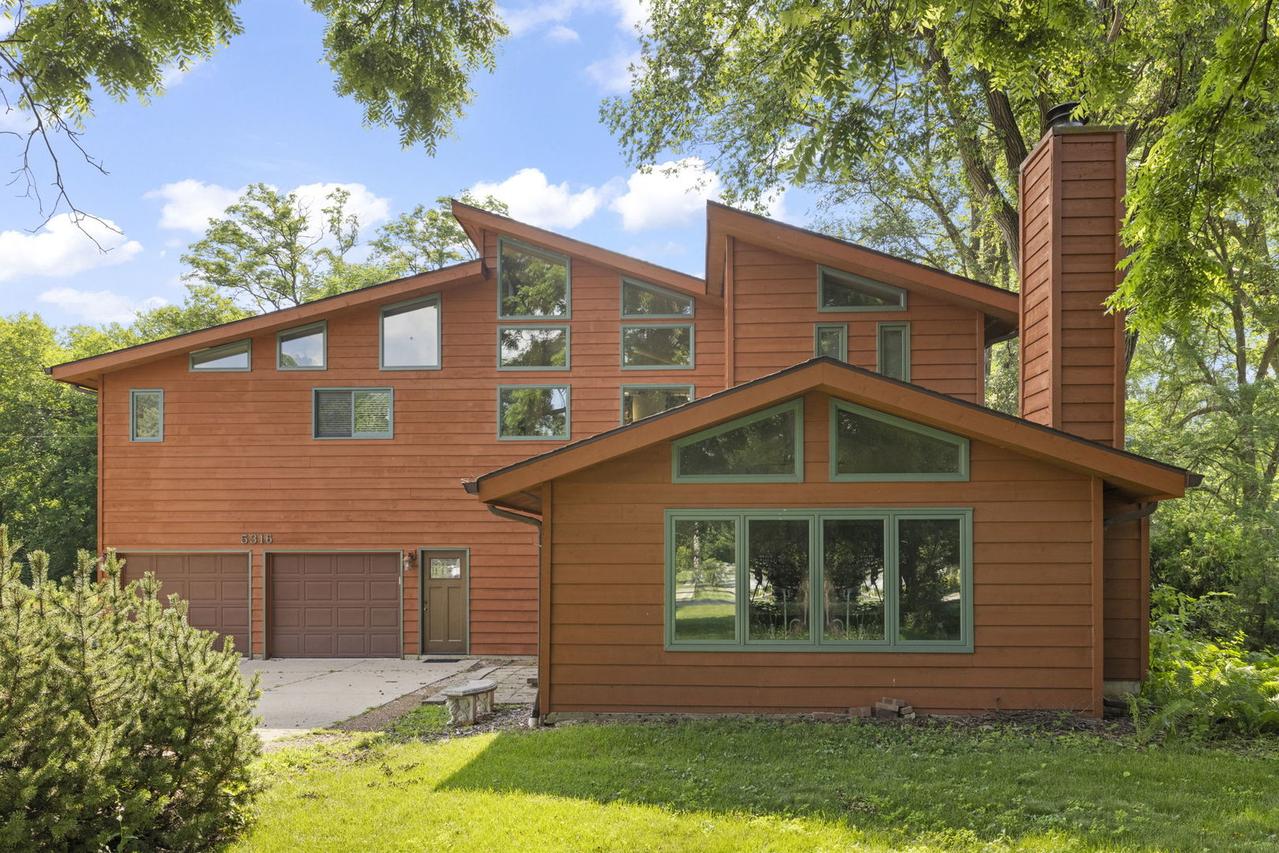5316 Fairview Ave., Downers Grove, IL 60515
