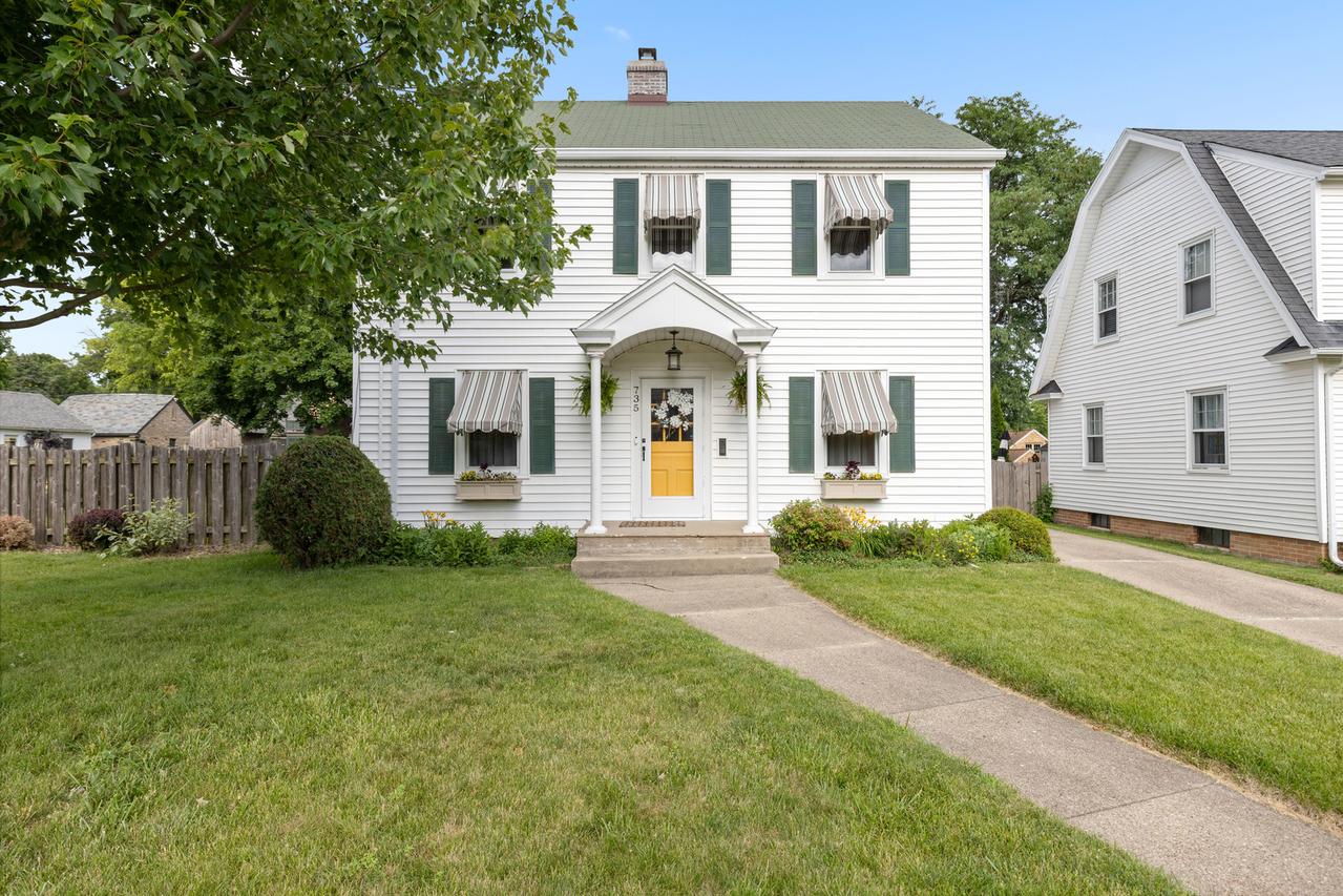 735 Parkview Ave., Rockford, IL 61107