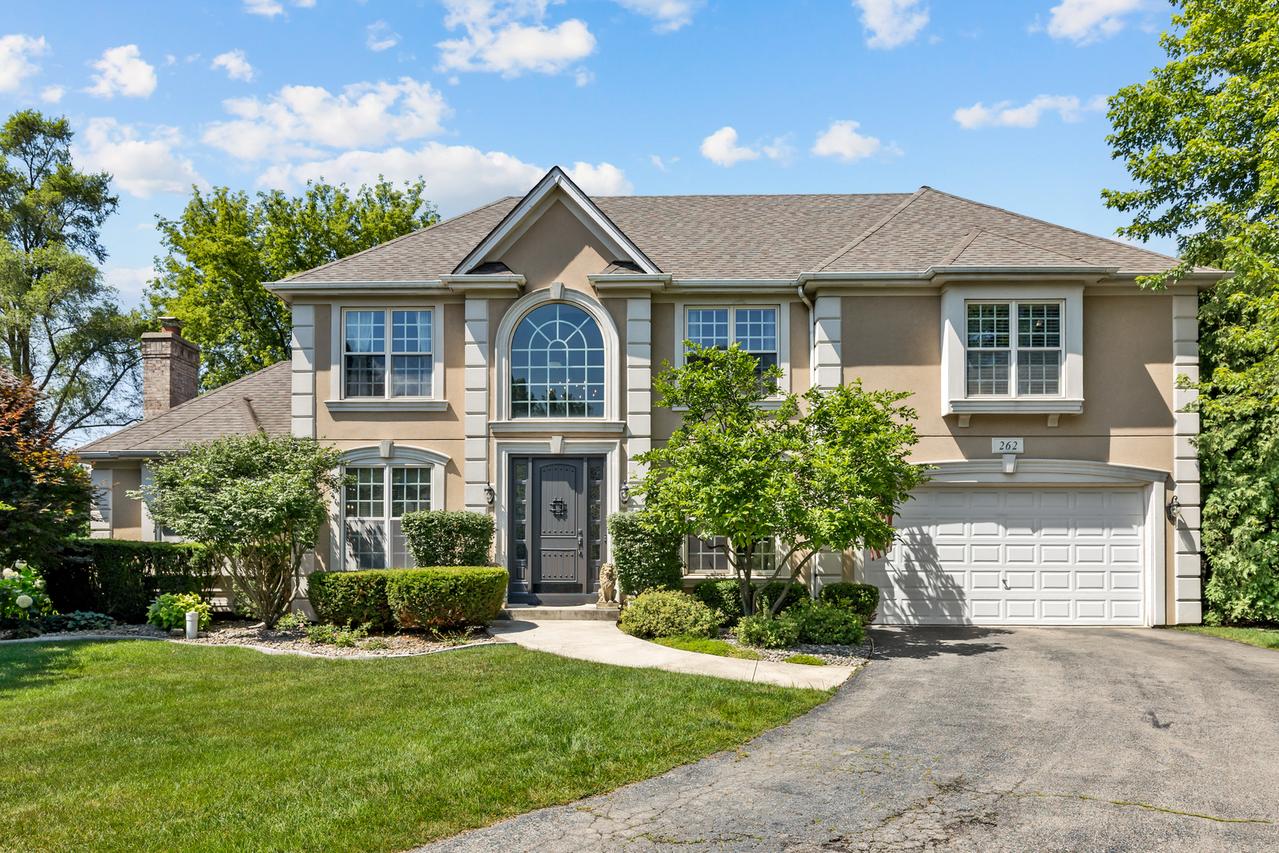 262 Hawk Hollow Dr., Bartlett, IL 60103