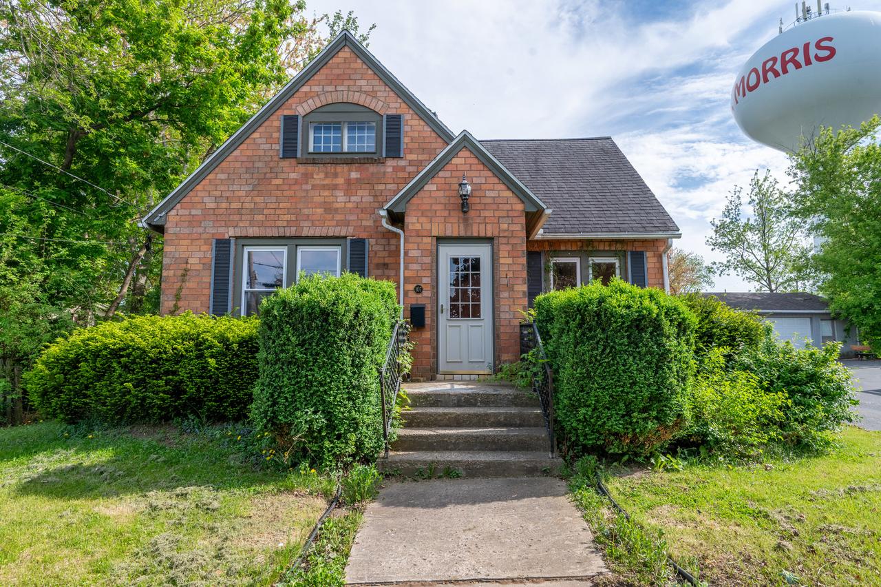107 E Front St., Mount Morris, IL 61054