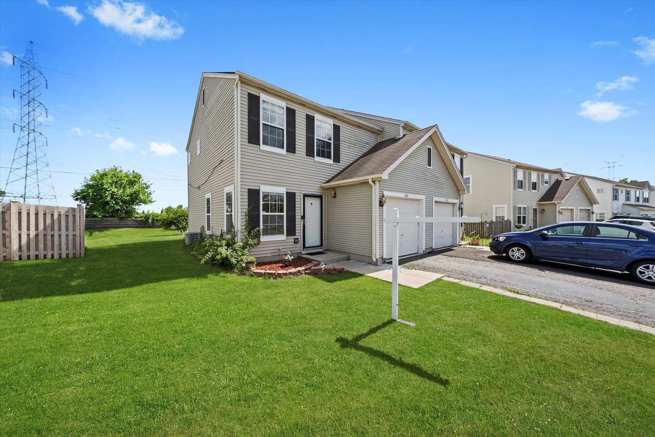 923 E Savannah Dr., Romeoville, IL 60446